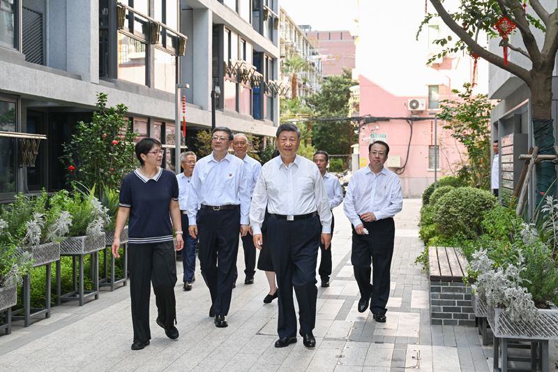 习近平在上海考察时强调<br>全面践行人民城市理念 高质量推进城市更新