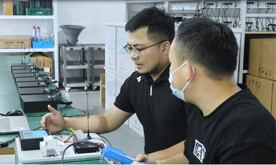 2025101702 2025101702